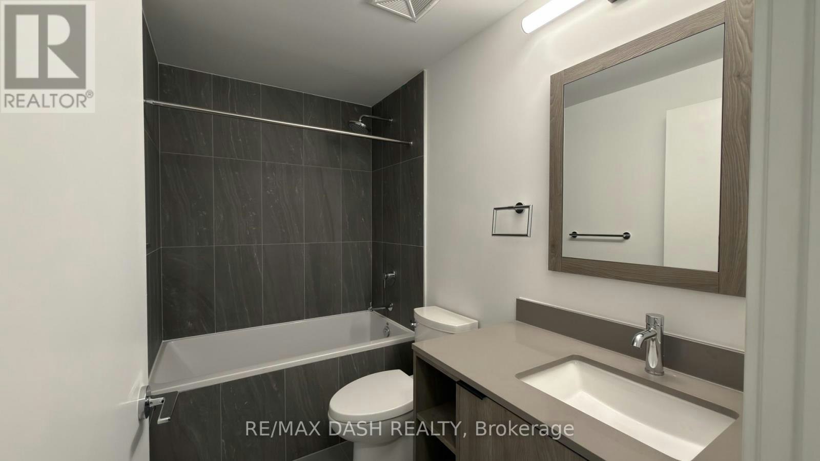316-1007 The Queensway Avenue, Toronto, ON, M8Z 0H4 - 3