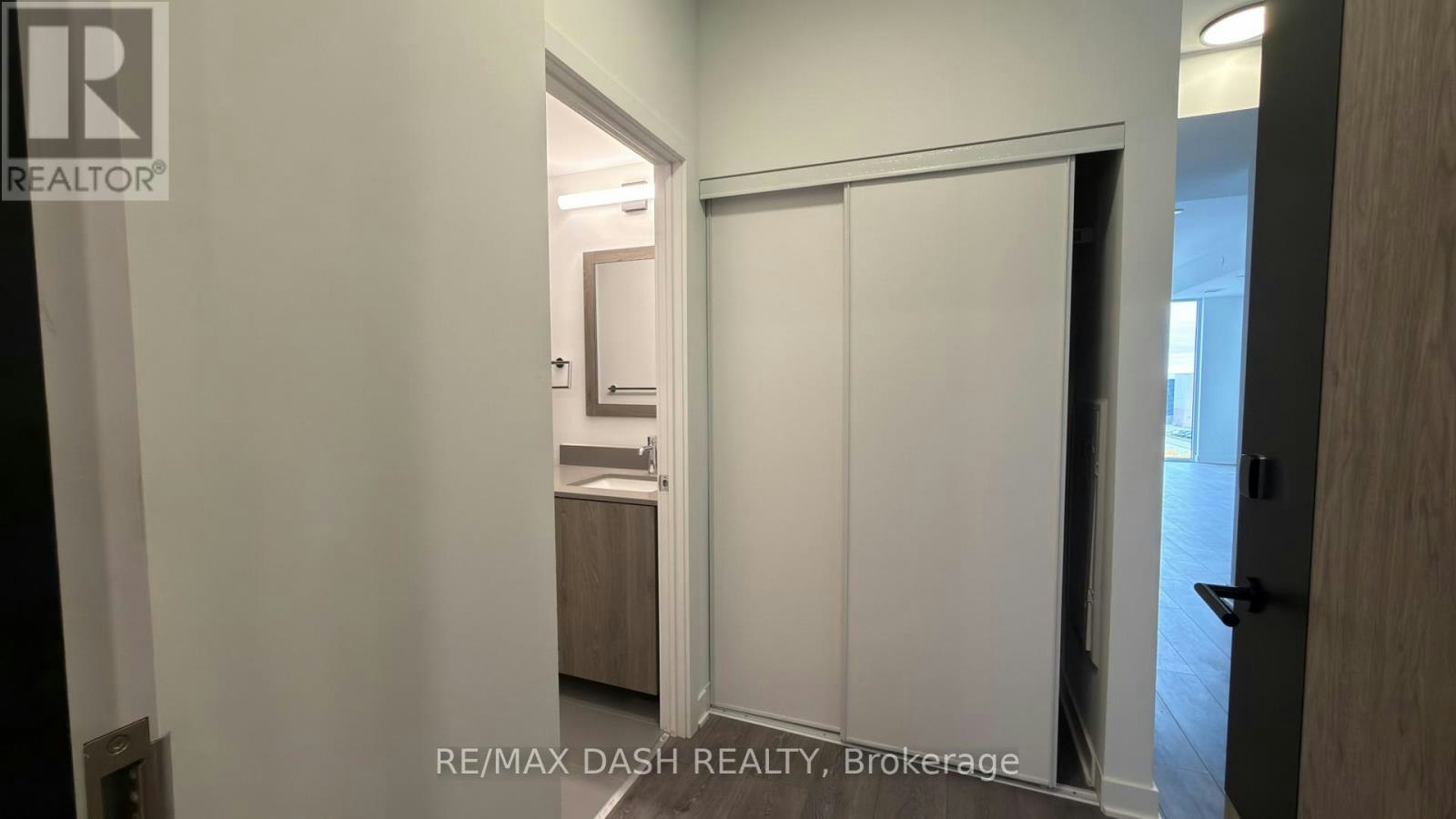 316-1007 The Queensway Avenue, Toronto, ON, M8Z 0H4 - 2
