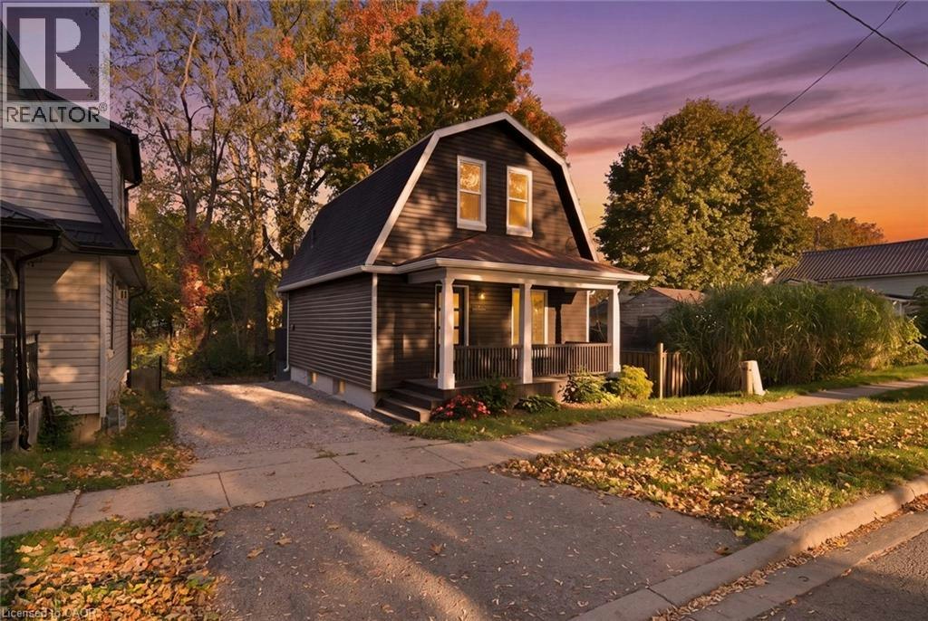 217 Queen Street N, Norfolk County, ON, N3Y 3Y8
