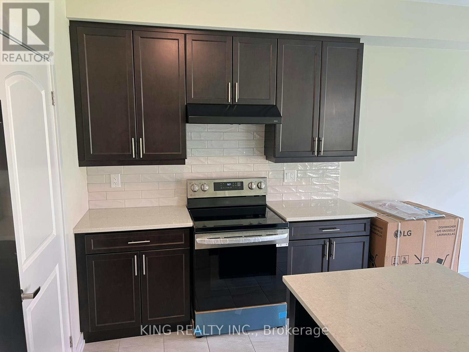 82 Sunflower Crescent, Thorold, ON, L0S 1K0 - 6