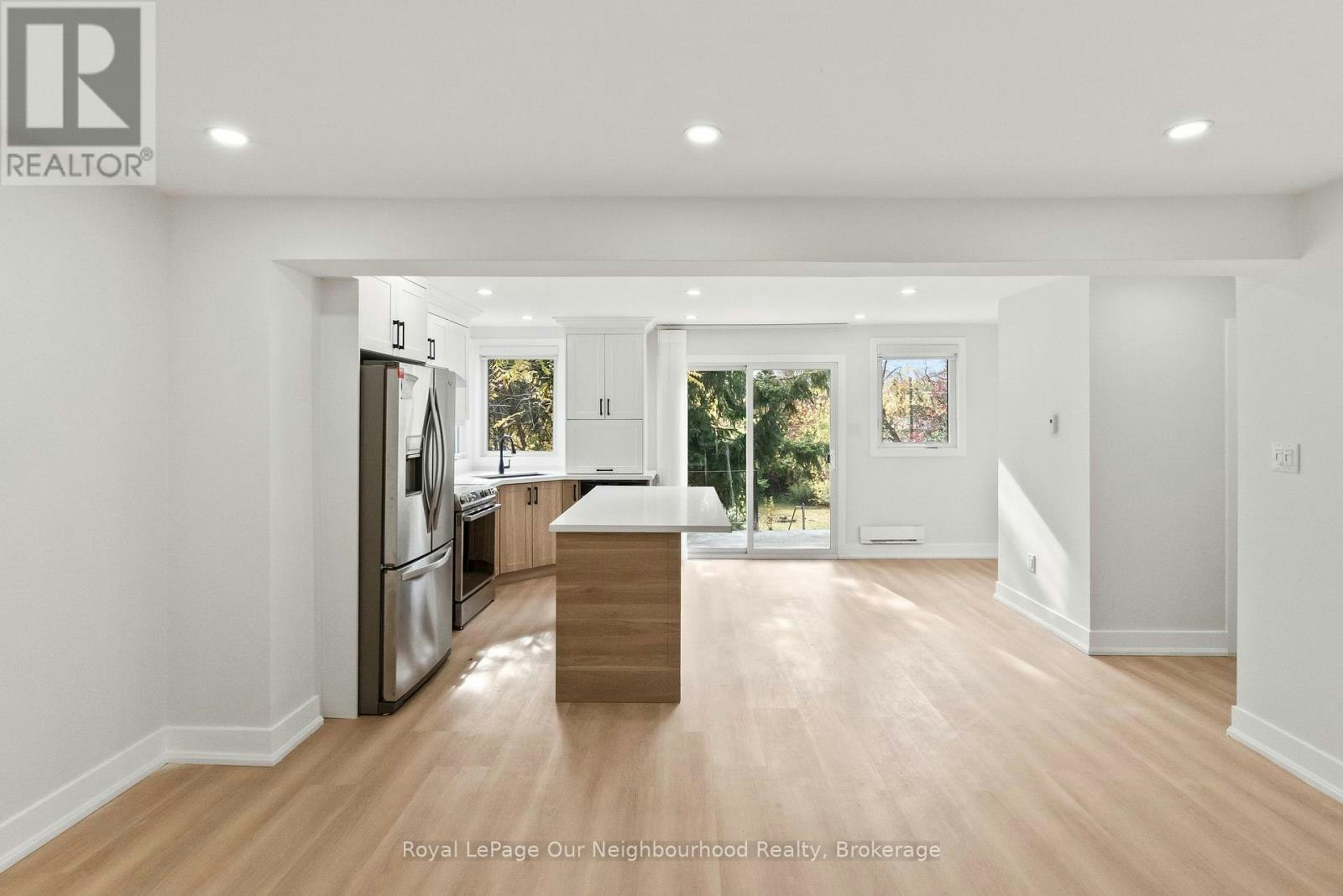 A-513 Parkhill Road W, Peterborough, ON, K9H 3J4 - 3