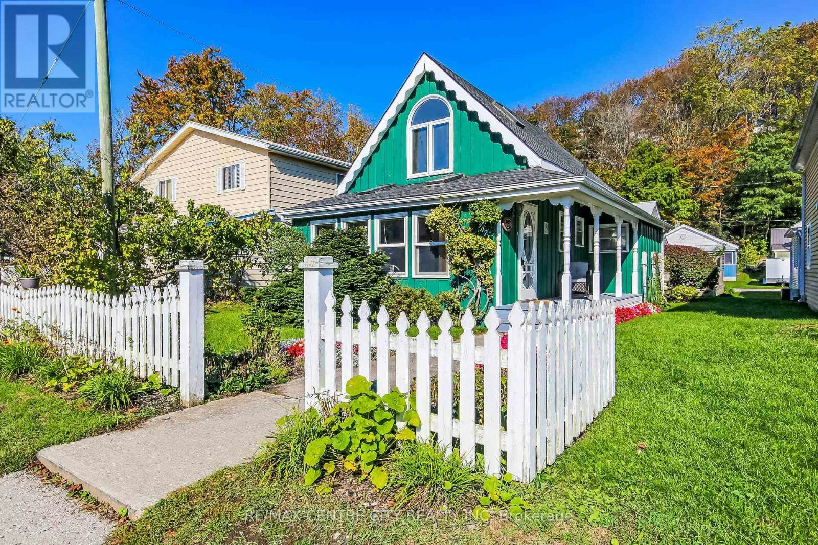 347 Fourth Street, Port Stanley, ON, N5L 1E4
