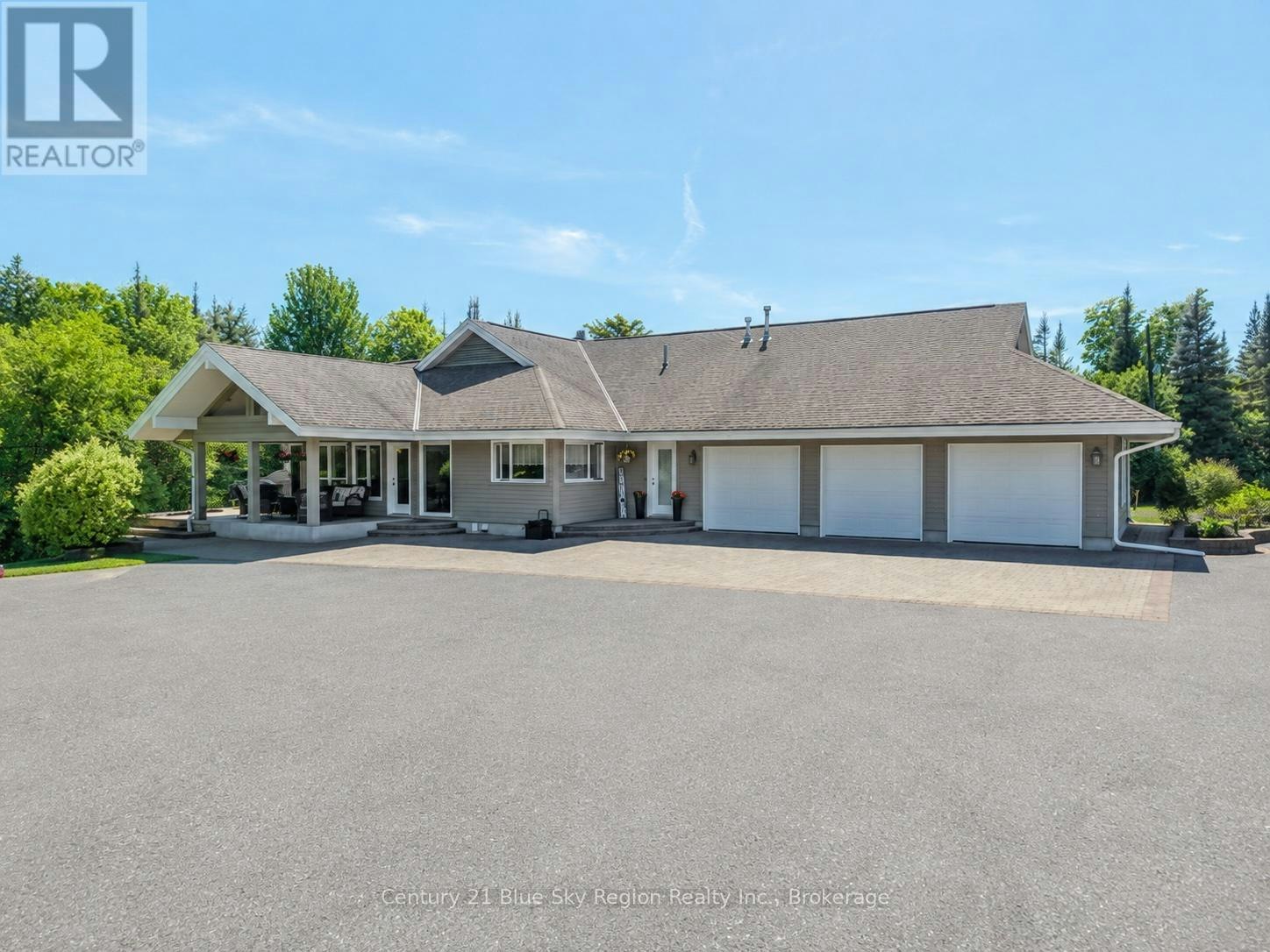 395 Carmichael Drive, North Bay, ON, P1B 8G2