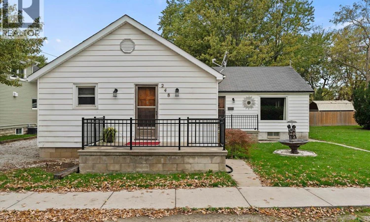 248 Meunier Street