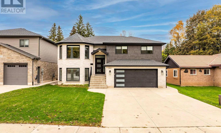 562 24th Street W