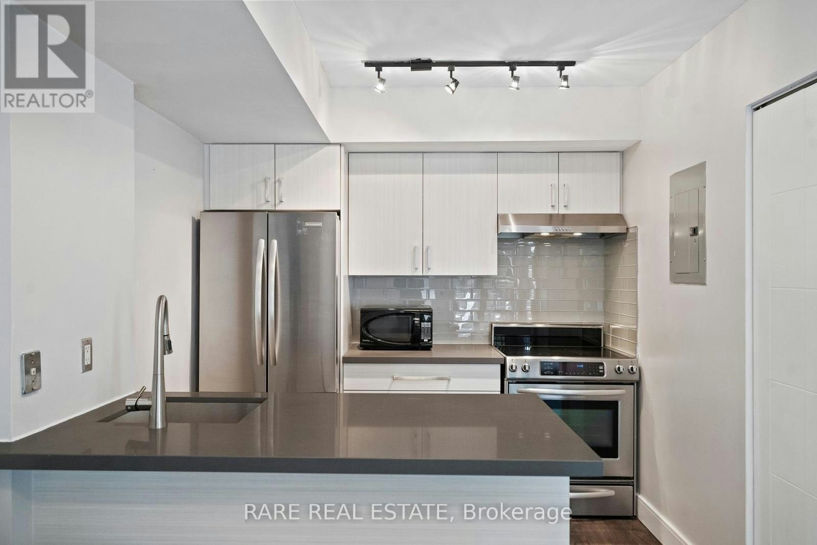 1222-21 Pirandello Street, Toronto, ON, M6K 3P4 - 5