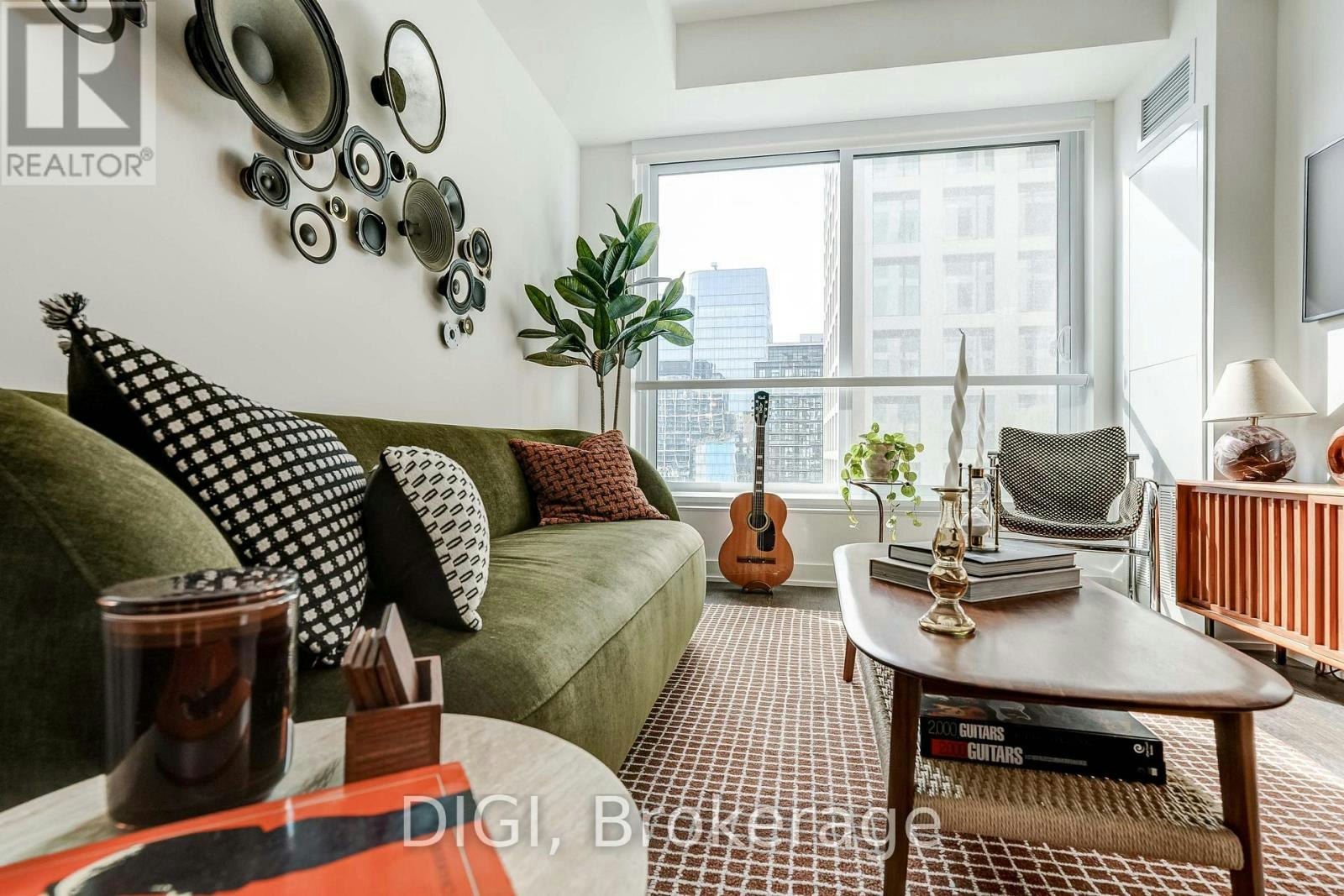 Q702-120 Ontario Street, Toronto, ON, M5A 1C4 - 11