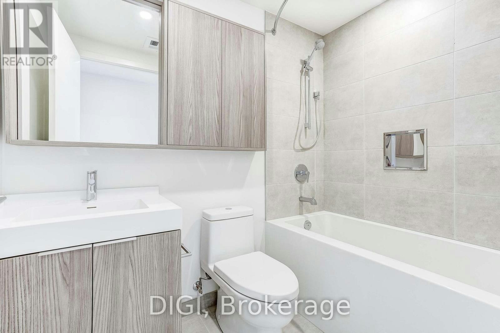 Q820-120 Ontario Street, Toronto, ON, M5A 1C4 - 17