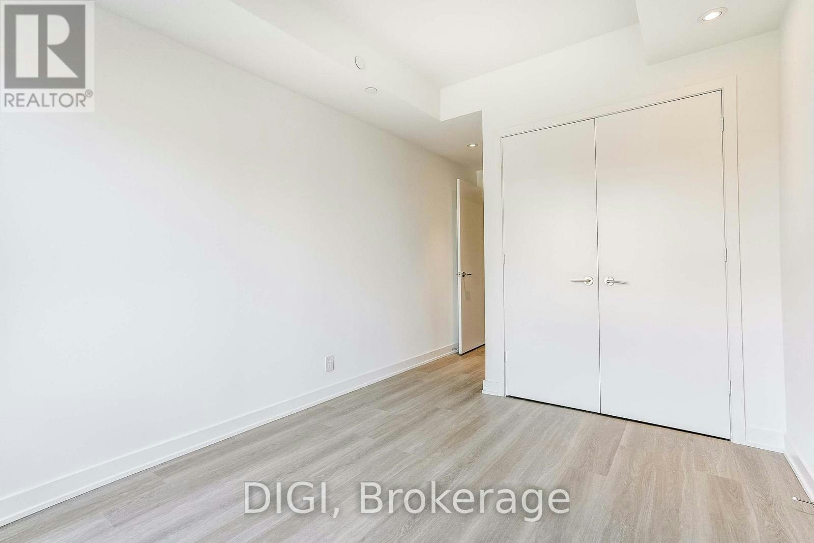 Q820-120 Ontario Street, Toronto, ON, M5A 1C4 - 13