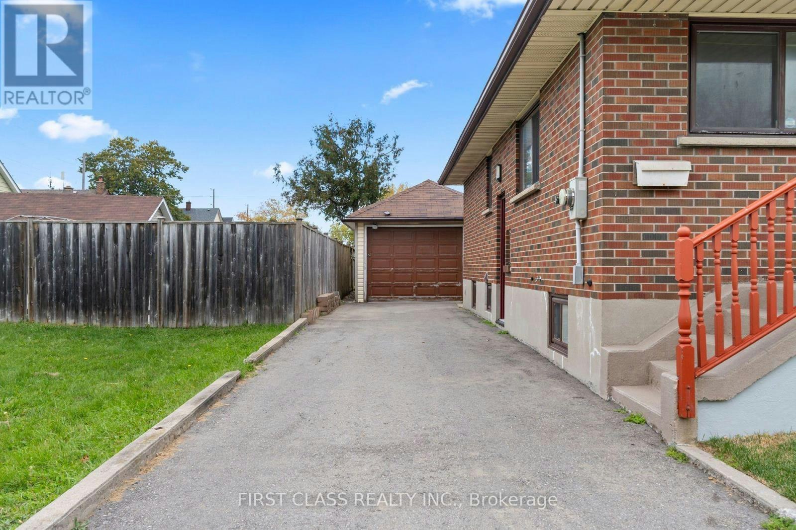 284 Jackson Avenue, Oshawa, ON, L1H 3C5 - 4