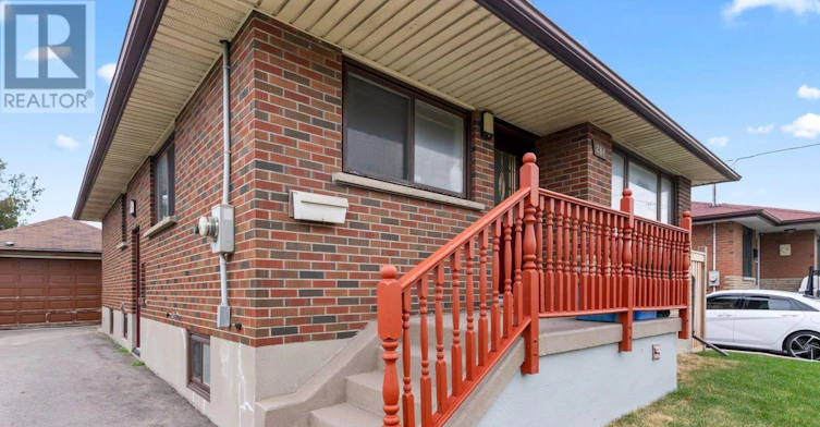 284 Jackson Avenue, Oshawa, ON, L1H 3C5