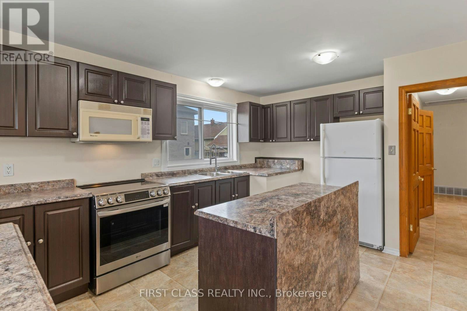284 Jackson Avenue, Oshawa, ON, L1H 3C5 - 8
