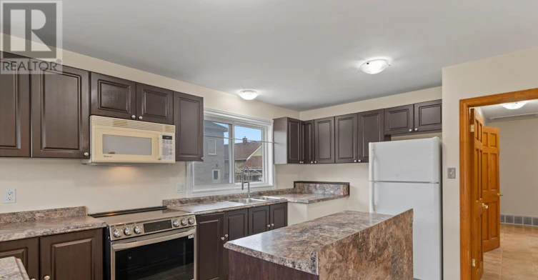 284 Jackson Avenue, Oshawa, ON, L1H 3C5 - 8