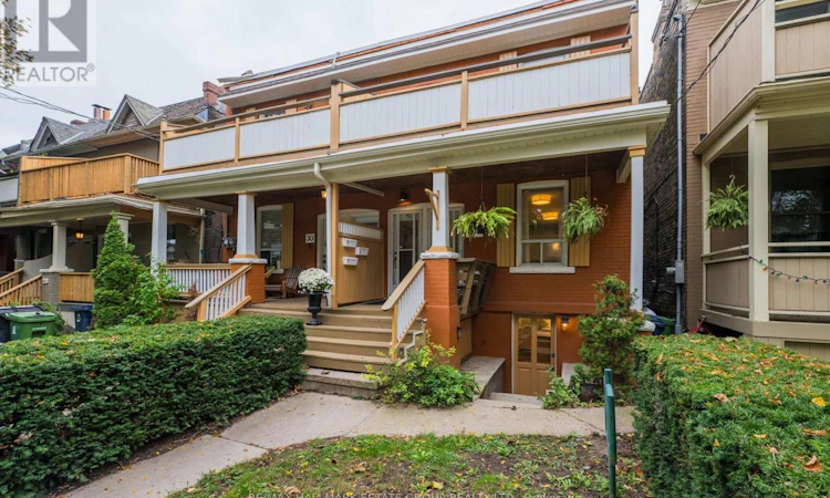 32 Ashdale Avenue