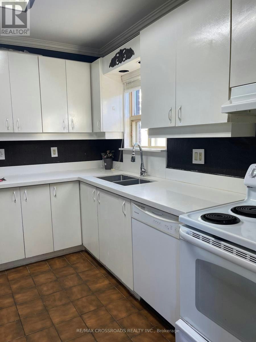 MAIN Floor & 2nd Floor 56 Harris Park Drive, Toronto, ON, M1L 3A7 - 5