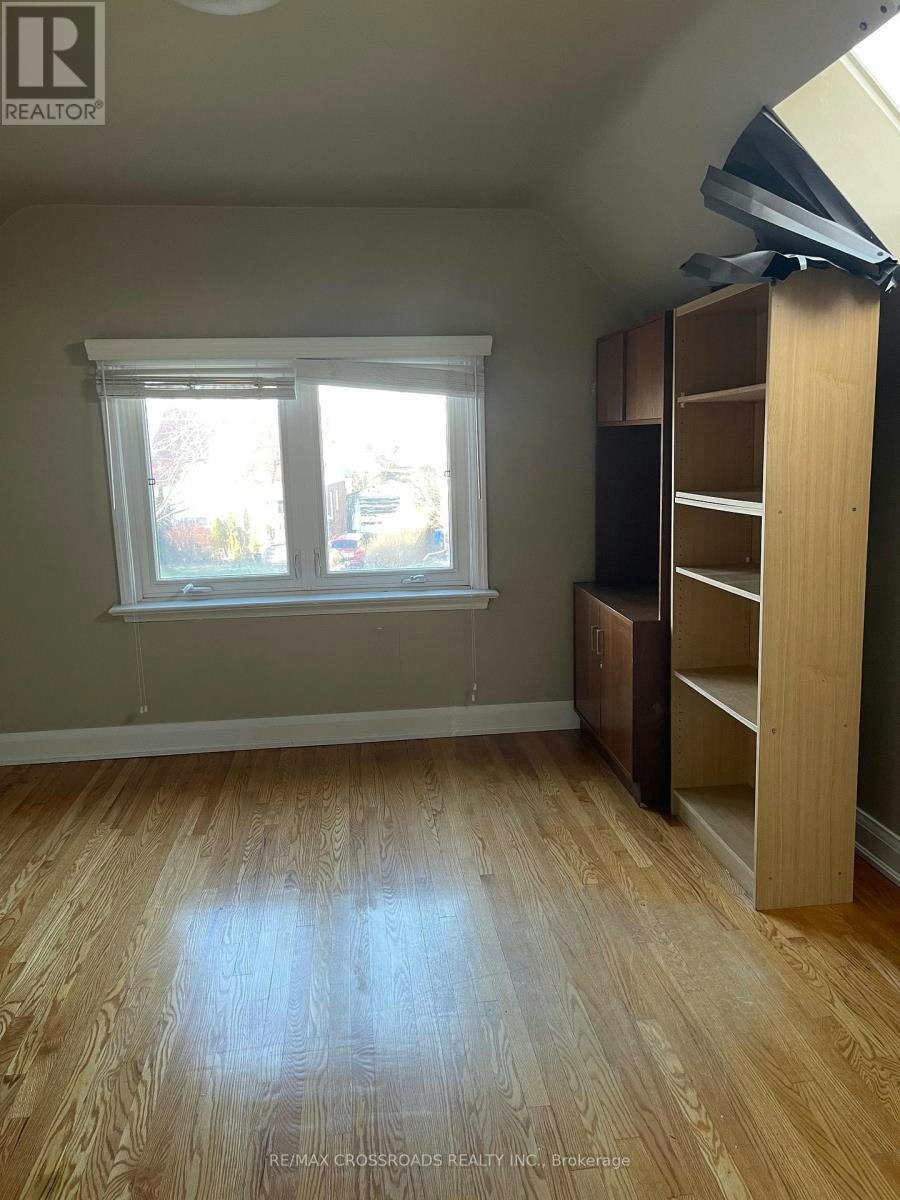 MAIN Floor & 2nd Floor 56 Harris Park Drive, Toronto, ON, M1L 3A7 - 6