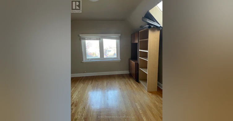 MAIN Floor & 2nd Floor 56 Harris Park Drive, Toronto, ON, M1L 3A7 - 6