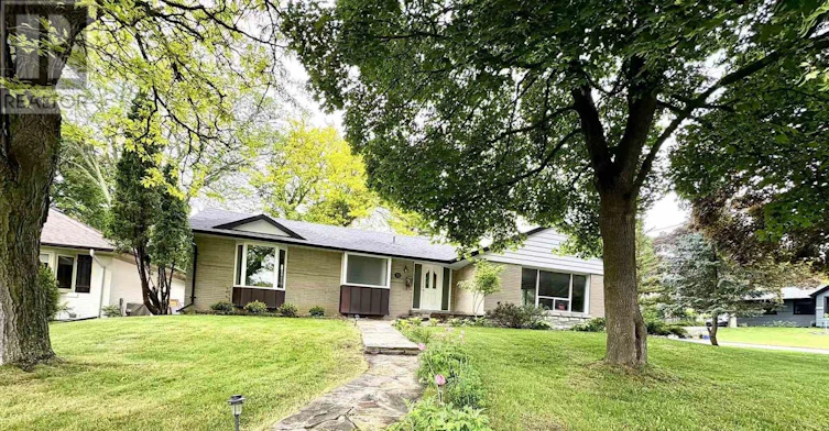 BASEMENT - BASEMENT-18 Leisure Lane, Richmond Hill, ON, L4C 4W8