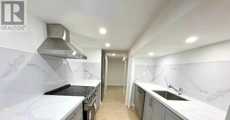 BASEMENT - BASEMENT-18 Leisure Lane, Richmond Hill, ON, L4C 4W8 - 11