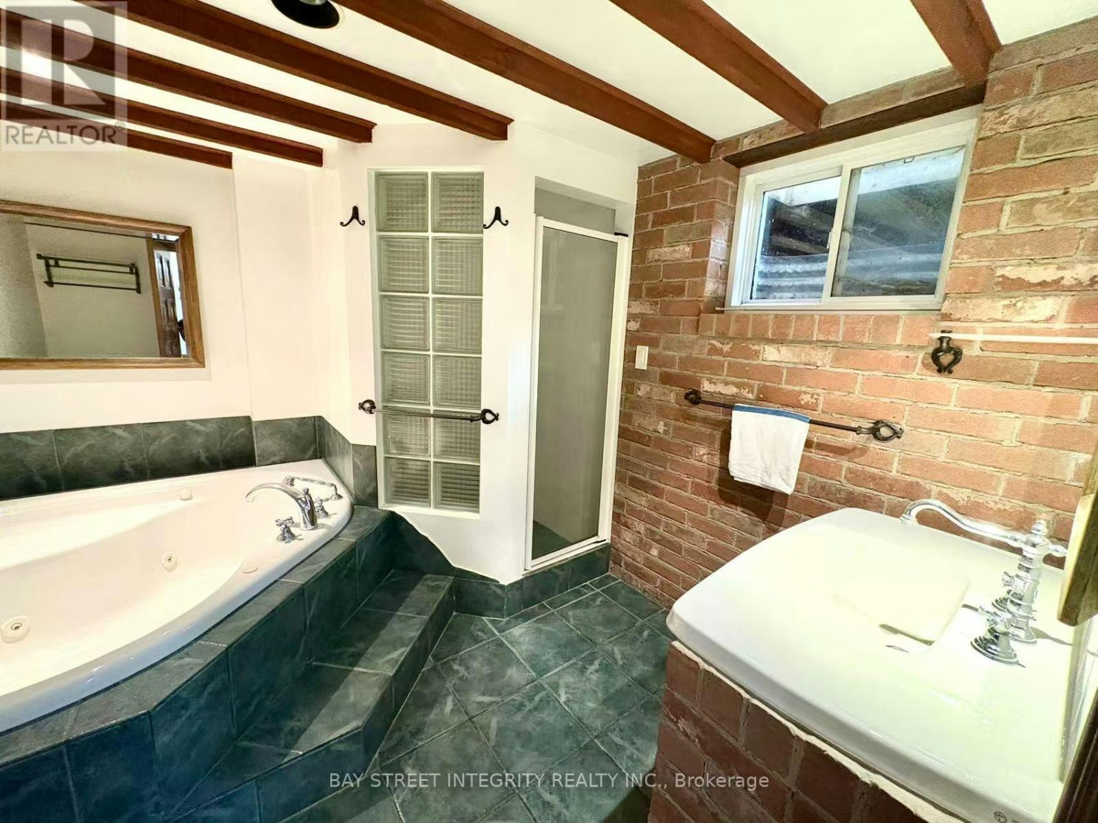 BASEMENT - BASEMENT-18 Leisure Lane, Richmond Hill, ON, L4C 4W8 - 18