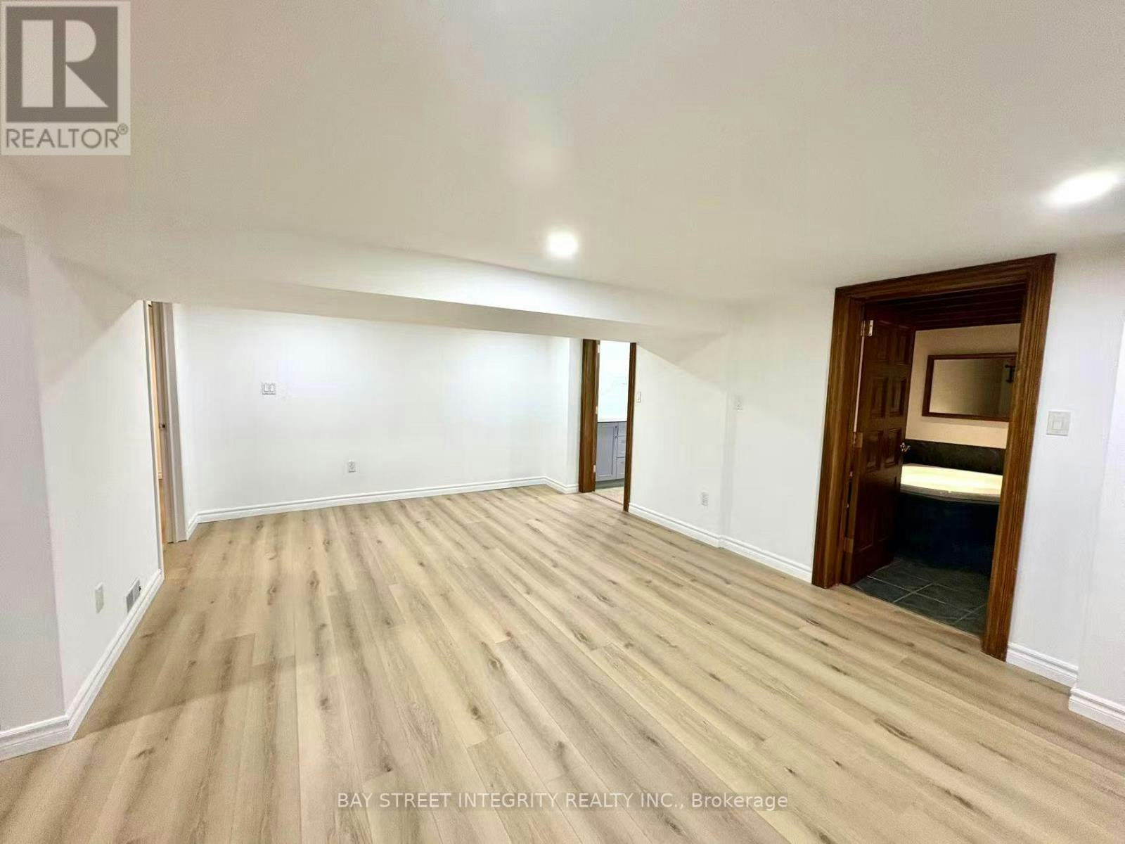 BASEMENT - BASEMENT-18 Leisure Lane, Richmond Hill, ON, L4C 4W8 - 7