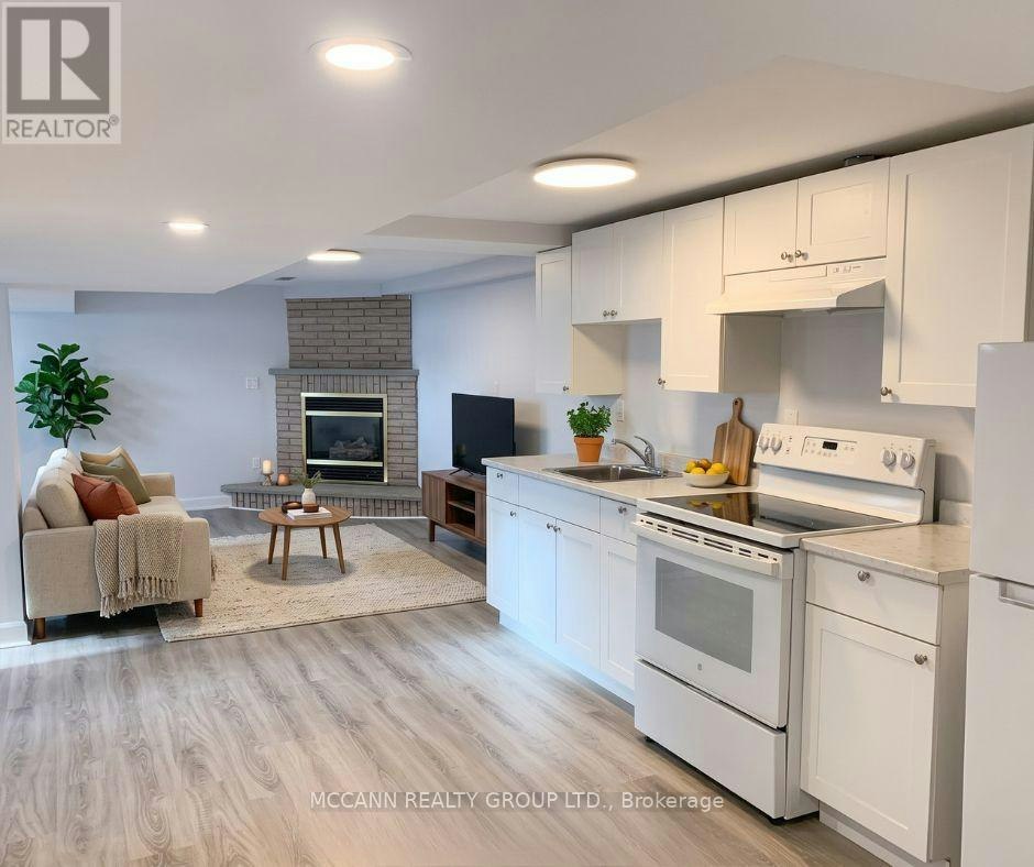 B-582 Mulock Court, Newmarket, ON, L3Y 5H2 - 3