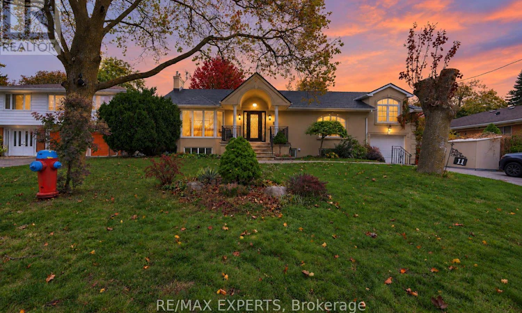 11 Knollside Drive