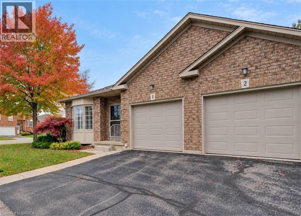1-10 Courtland Drive, Brantford, ON, N3R 7Y2