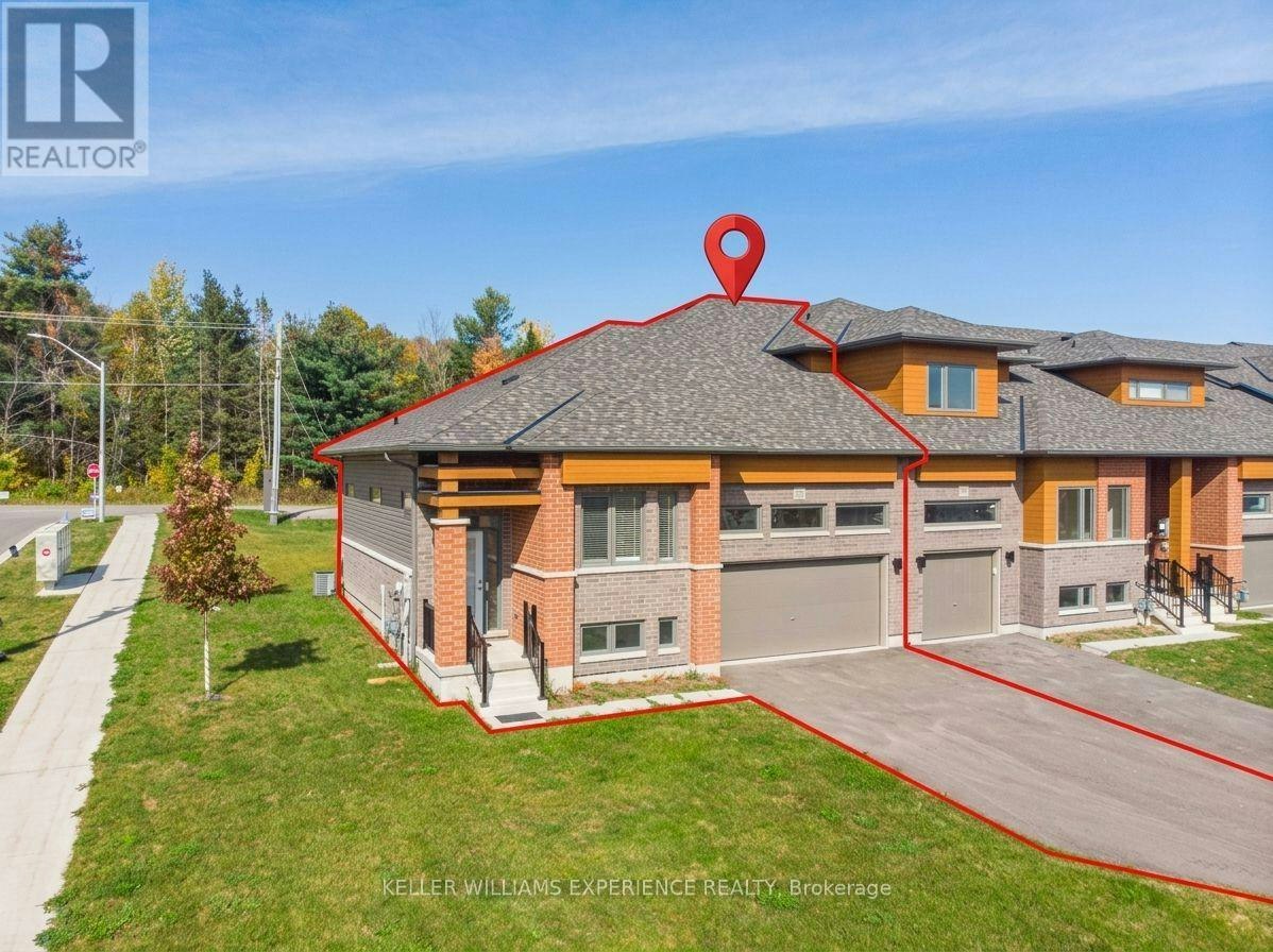 3080 Sandy Acres Avenue, Severn, ON, L3V 8P8