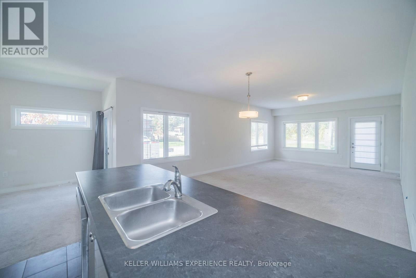 3080 Sandy Acres Avenue, Severn, ON, L3V 8P8 - 17