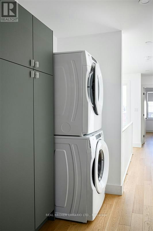 UPPER-278 Campbell Avenue, Toronto, ON, M6P 3V6 - 18
