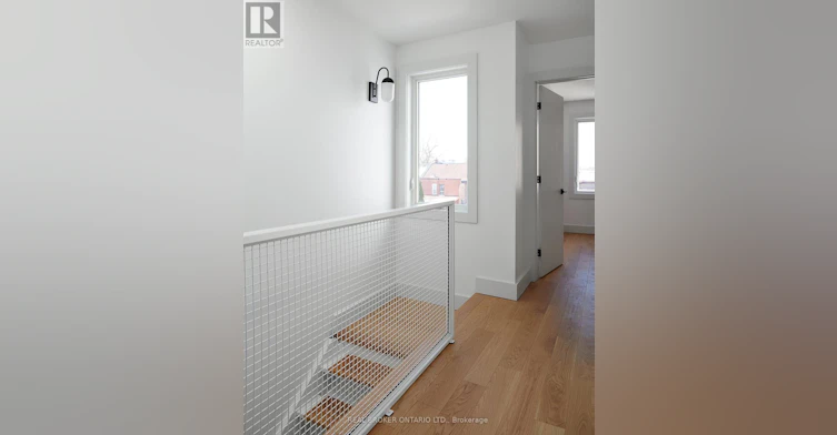 UPPER-278 Campbell Avenue, Toronto, ON, M6P 3V6 - 8