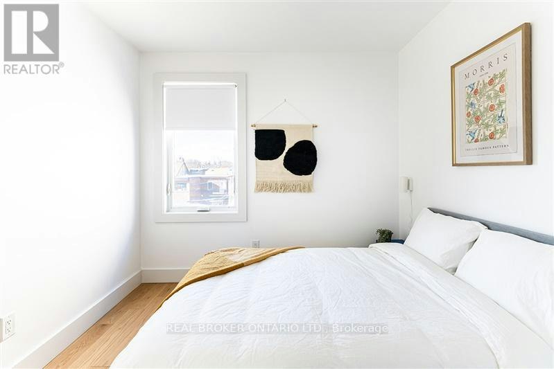 UPPER-278 Campbell Avenue, Toronto, ON, M6P 3V6 - 12