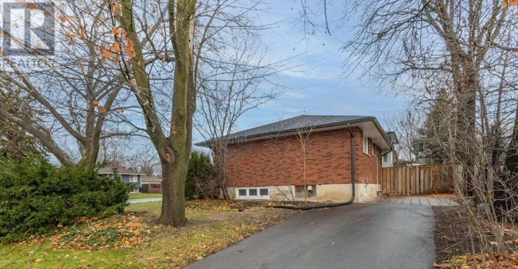 LOWER-2142 Parkway Drive, Burlington, ON, L7P 1S6 - 2