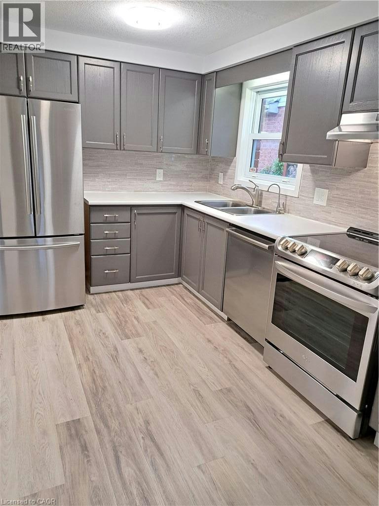 Main-62 Queen Charlotte Crescent, Kitchener, ON, N2E 3N6 - 2