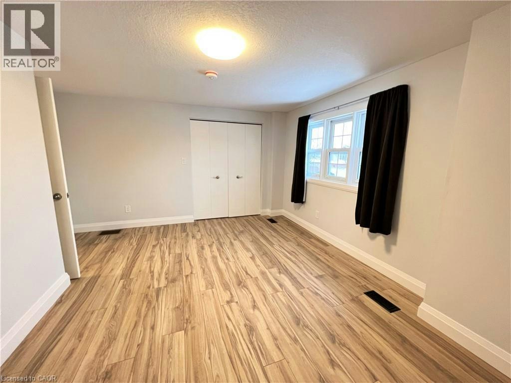 Main-62 Queen Charlotte Crescent, Kitchener, ON, N2E 3N6 - 8