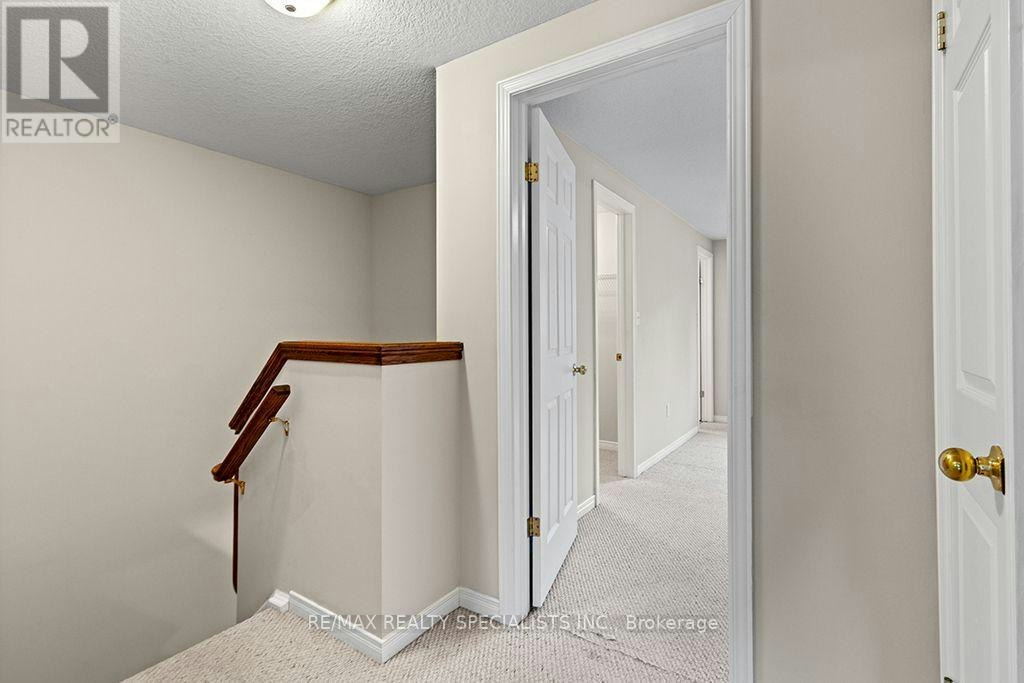 292 Briarmeadow Drive, Kitchener, ON, N2A 4L1 - 17