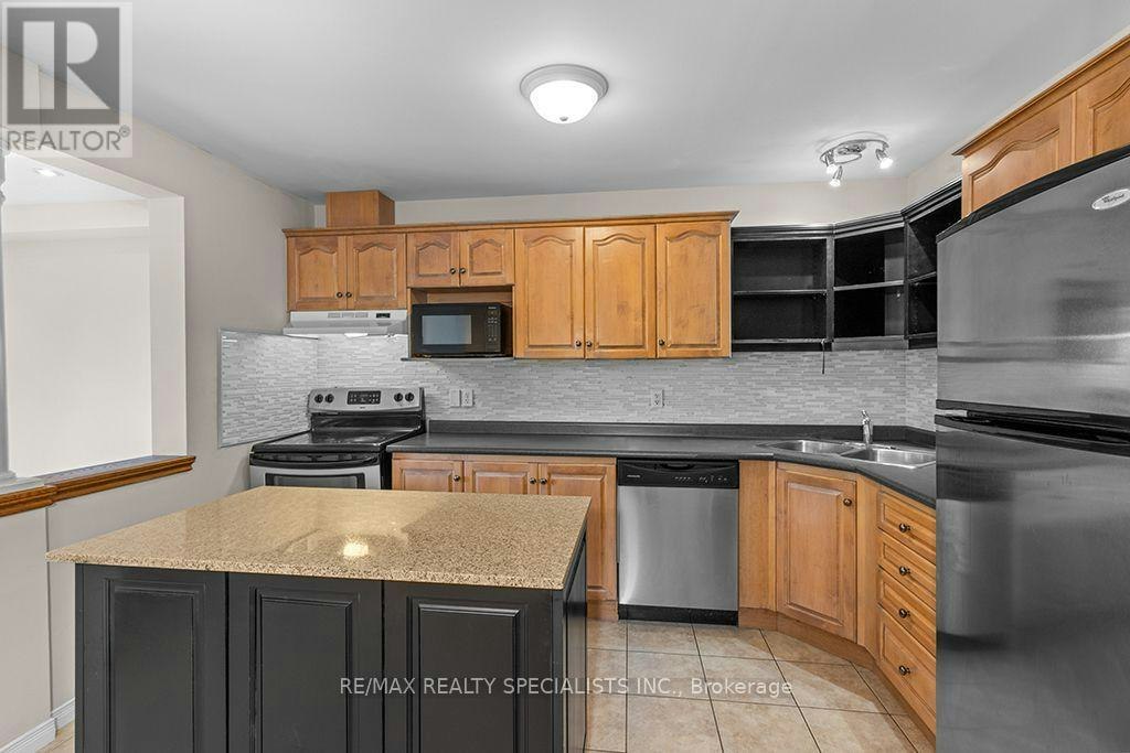 292 Briarmeadow Drive, Kitchener, ON, N2A 4L1 - 6