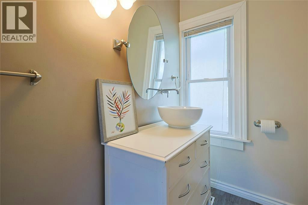 221 Bright Street, Sarnia, ON, N7T 4E9 - 16