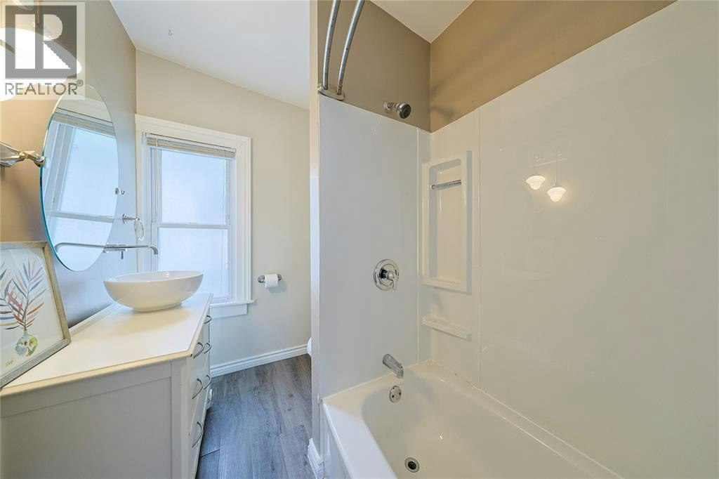 221 Bright Street, Sarnia, ON, N7T 4E9 - 17