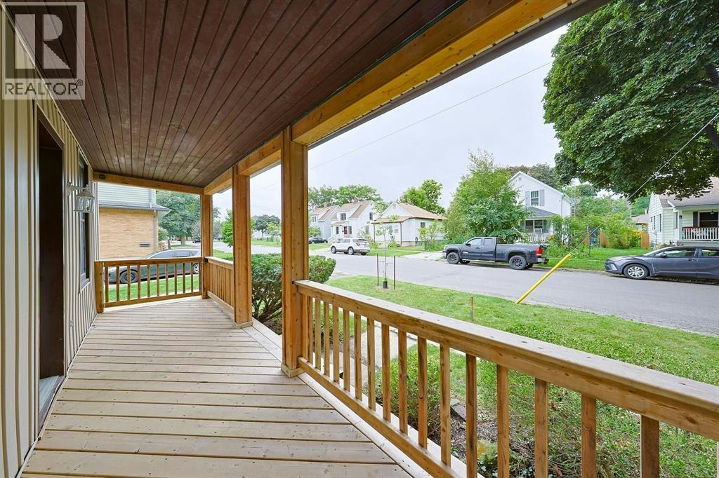 221 Bright Street, Sarnia, ON, N7T 4E9 - 3