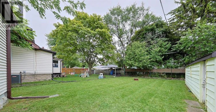221 Bright Street, Sarnia, ON, N7T 4E9 - 22