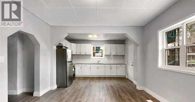 1-736 University East, Windsor, ON, N9A 2Z7 - 8
