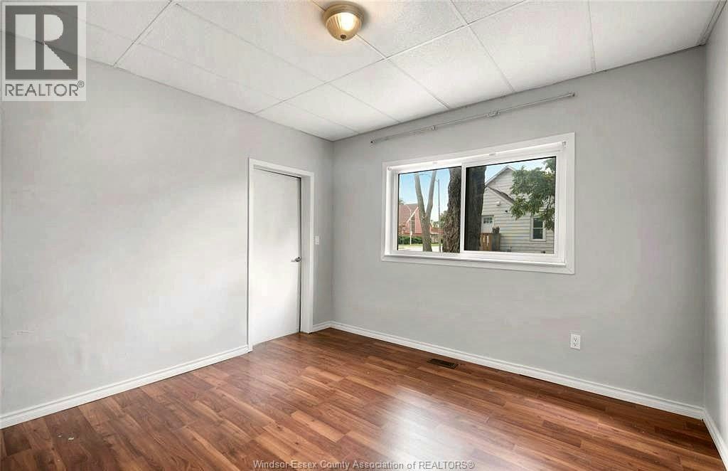 1-736 University East, Windsor, ON, N9A 2Z7 - 9