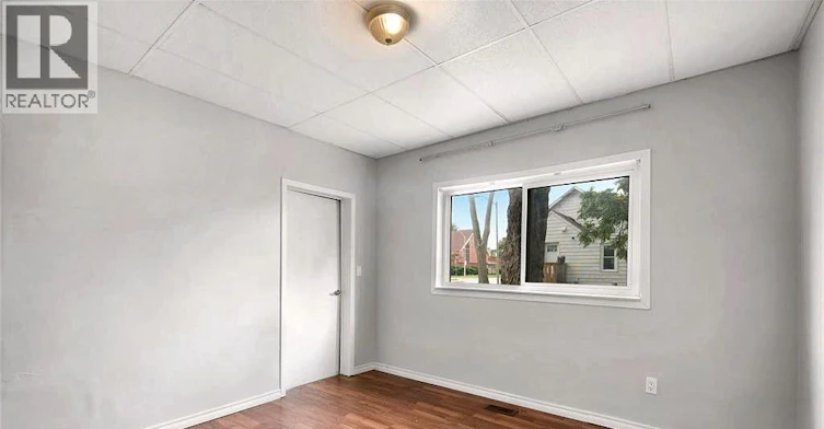 1-736 University East, Windsor, ON, N9A 2Z7 - 9