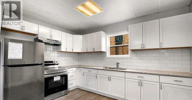 1-736 University East, Windsor, ON, N9A 2Z7 - 4