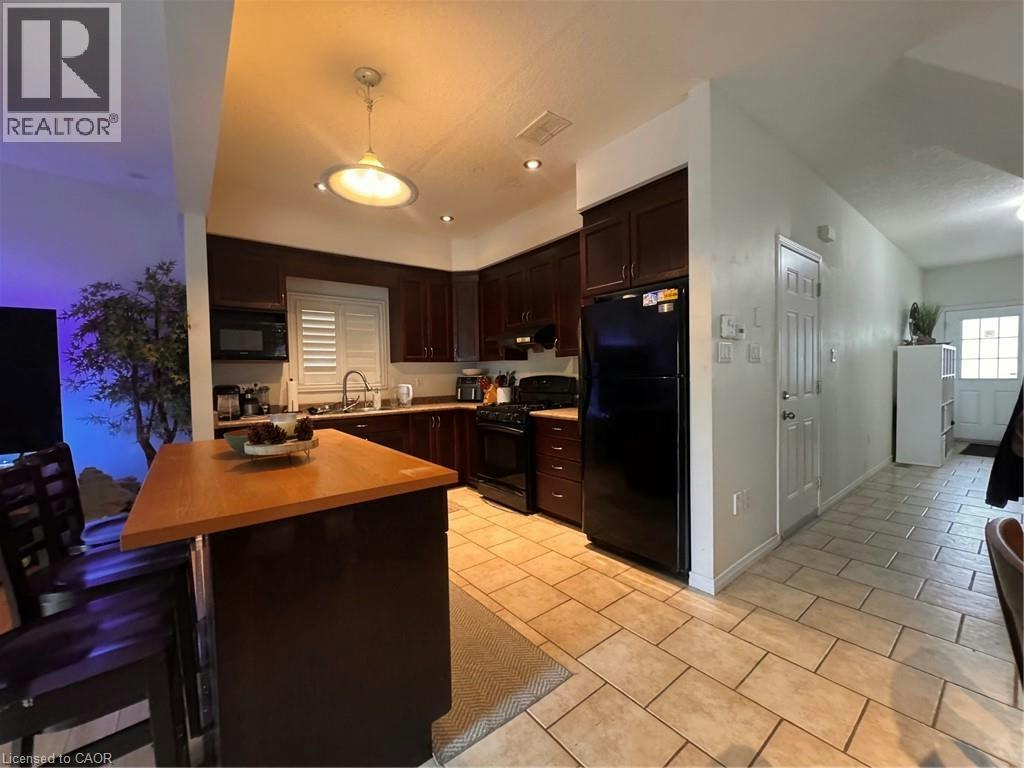 648 Winterberry Avenue, Waterloo, ON, N2V 2X4 - 9