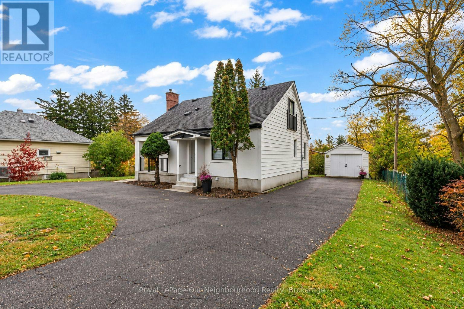 B-513 Parkhill Road W, Peterborough, ON, K9H 3J4