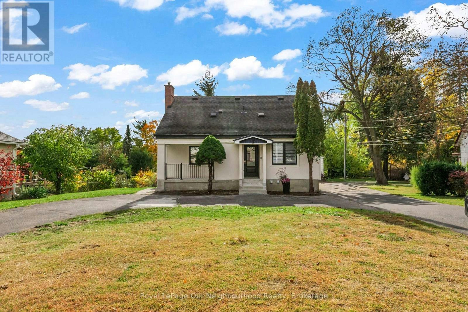 C-513 Parkhill Road W, Peterborough, ON, K9H 3J4