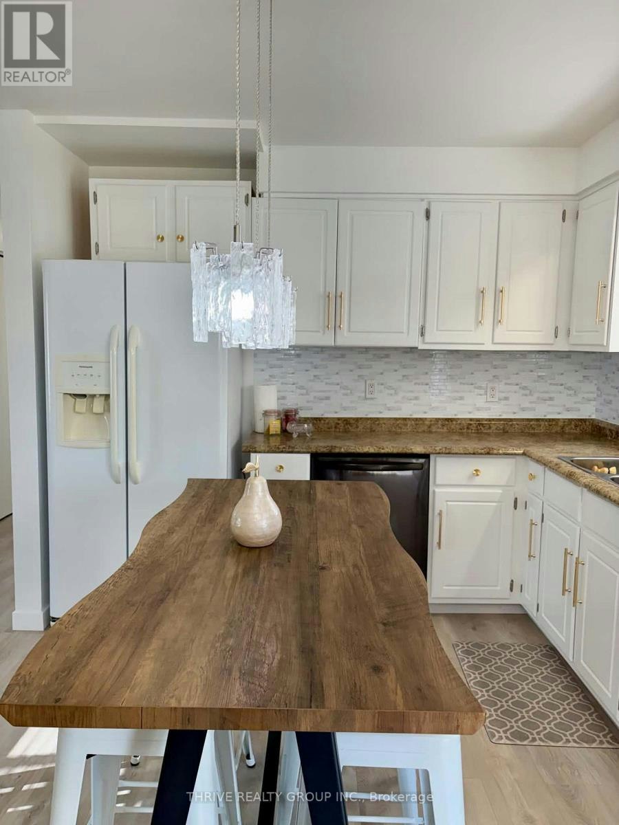 182 Elizabeth Street, Southwest Middlesex, ON, N0L 1M0 - 5